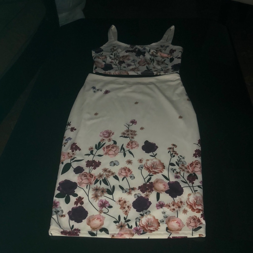 Pencil skirt and crop top combo